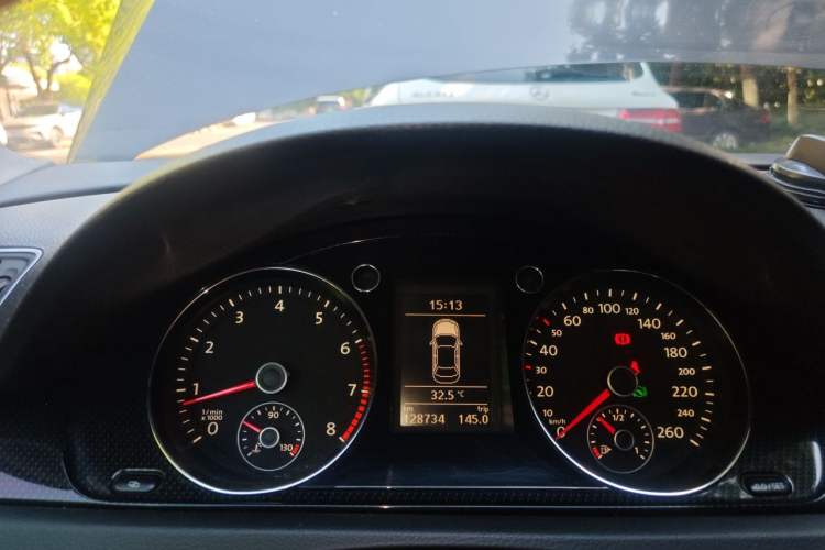 Used Volkswagen Magotan 2012 Revised 1.8TSI Luxury Version Instrument Cluster