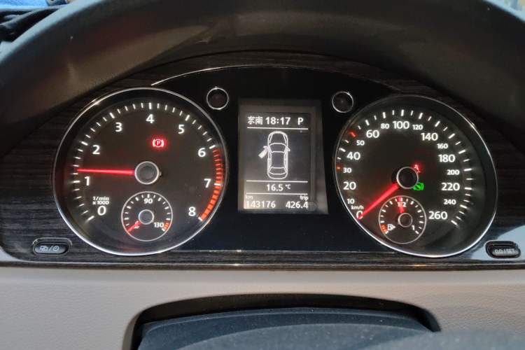 Used Volkswagen Magotan 2012 Facelift 1.8TSI Prestige Model Instrument Cluster