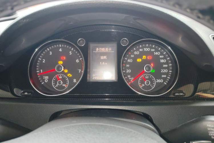 Used Volkswagen Magotan 2012 Revised 1.8TSI Luxury Version Instrument Cluster