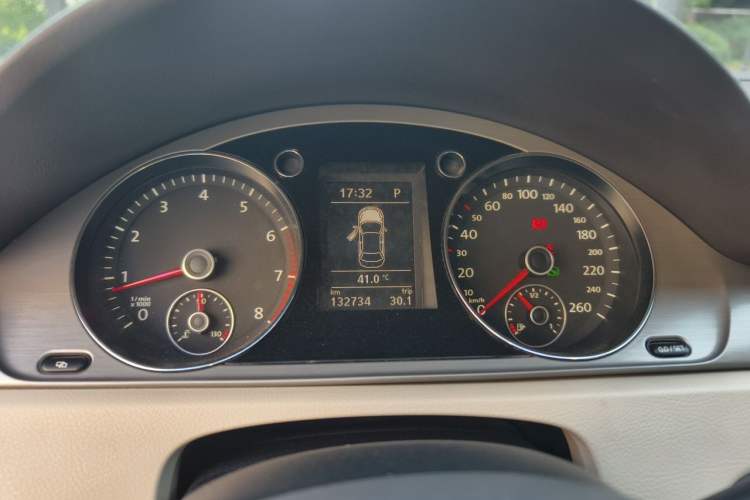 Used Volkswagen Magotan 2012 1.8TSI Luxury Model Instrument Cluster