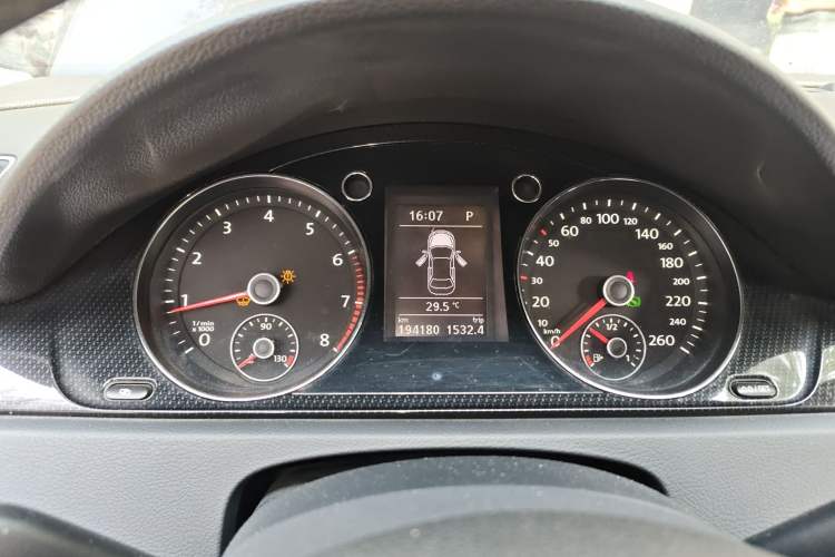 Used Volkswagen Magotan 2012 Revised 1.8TSI Luxury Version Instrument Cluster