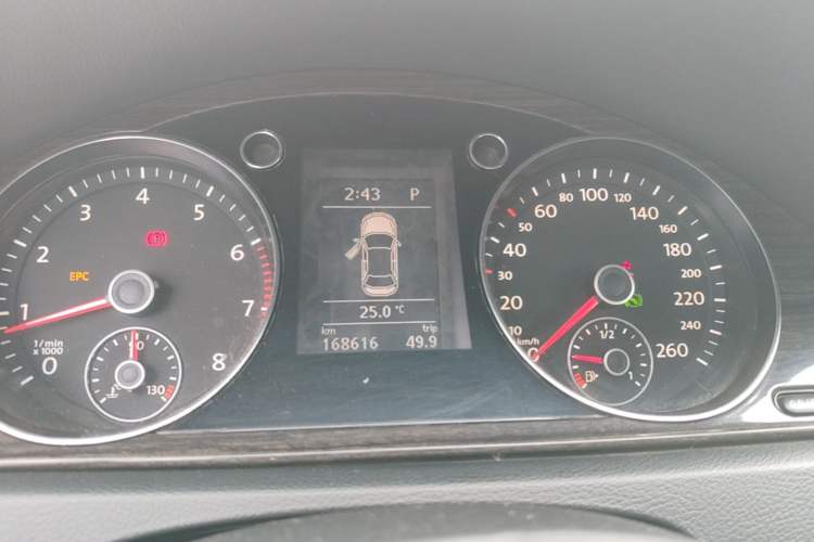 Used Volkswagen Magotan  Instrument Cluster