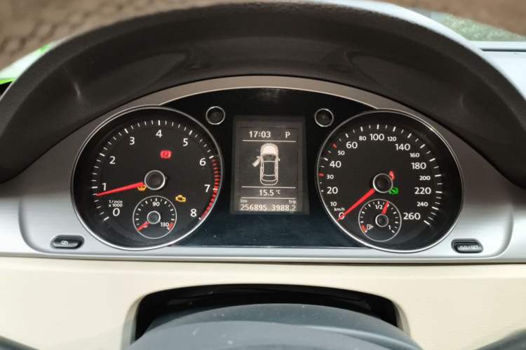 Used Volkswagen Magotan 2012 Revised 1.8TSI Luxury Version Instrument Cluster
