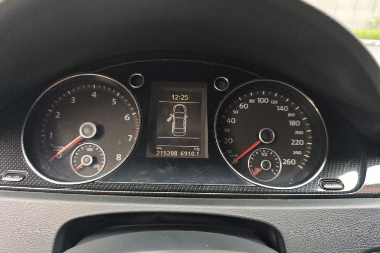Used Volkswagen Magotan 2012 Revised 1.4 TSI Luxury Version Instrument Cluster