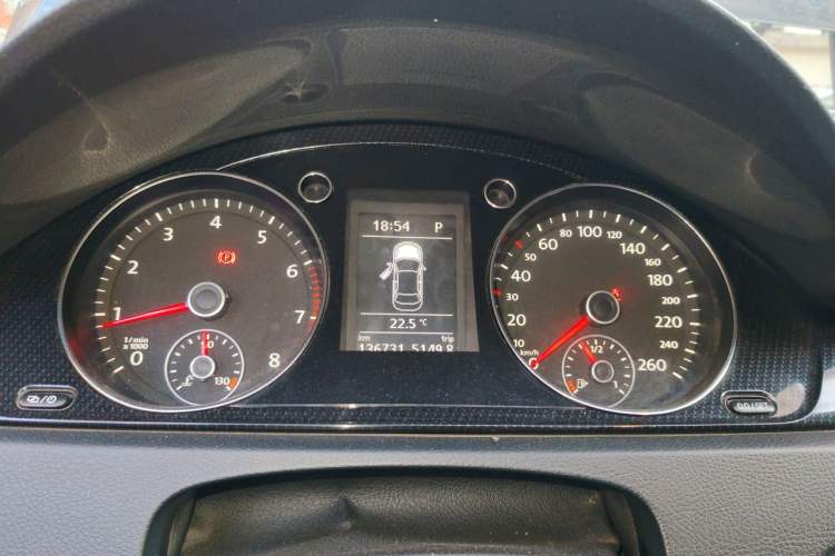 Used Volkswagen Magotan 2012 Revised 1.8TSI Luxury Version Instrument Cluster