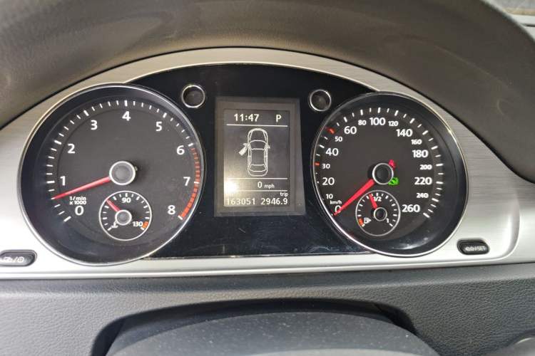 Used Volkswagen Magotan 2012 Revised Version 1.8TSI Leading Edition Instrument Cluster