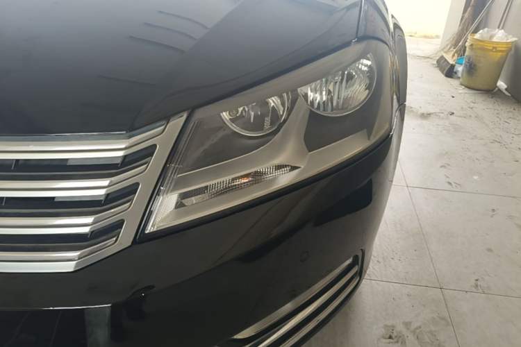 Used Volkswagen Magotan 2012 Revised Version 1.8TSI Leading Edition Left Front Headlight