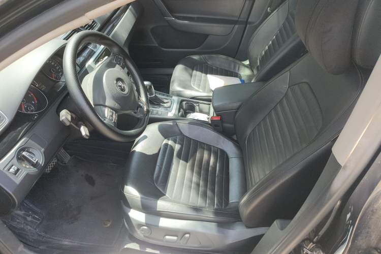 Used Volkswagen Magotan 2012 Revised 1.8TSI Luxury Version Left Front Seat