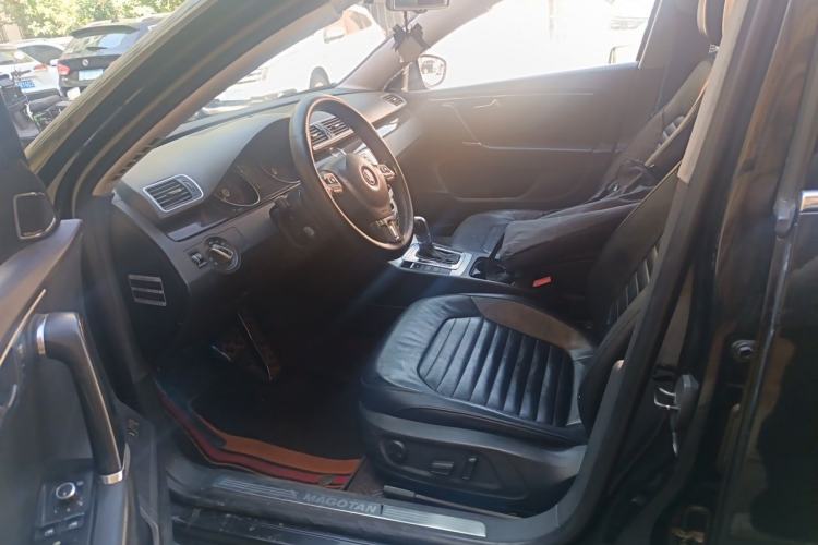 Used Volkswagen Magotan 2012 1.8TSI Prestige Model Left Front Seat