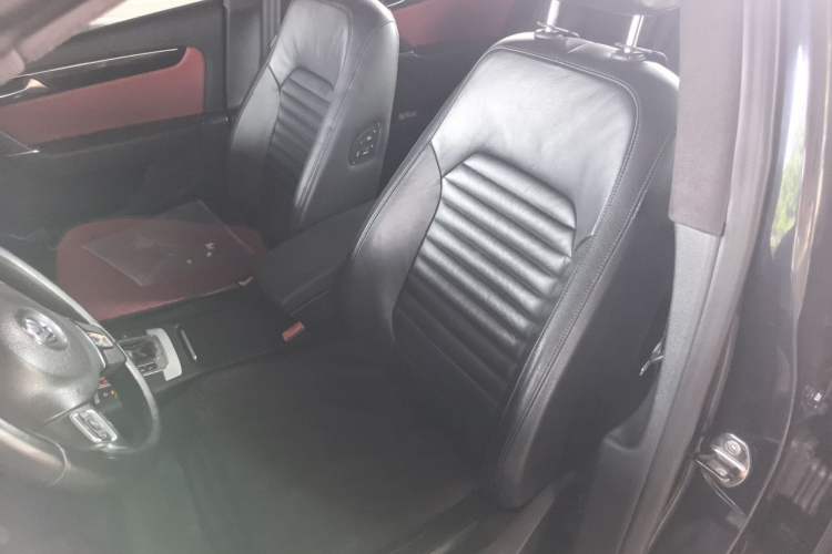 Used Volkswagen Magotan 2012 1.8TSI Luxury Model Left Front Seat