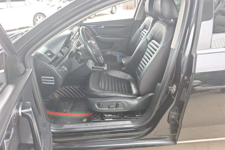 Used Volkswagen Magotan 2012 1.8TSI Luxury Model Left Front Seat