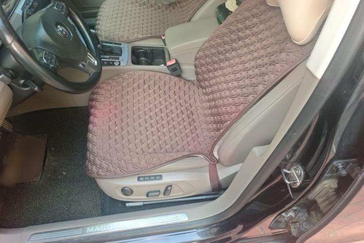 Used Volkswagen Magotan 2012 1.8TSI Prestige Model Left Front Seat