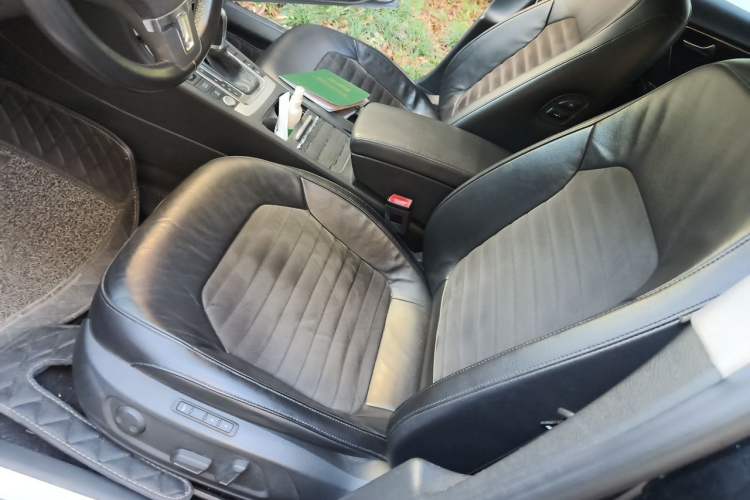 Used Volkswagen Magotan 2012 Facelift 1.8TSI Prestige Model Left Front Seat