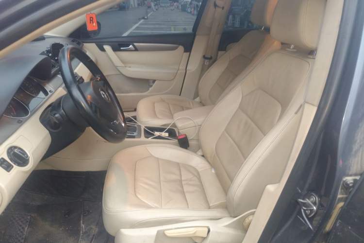 Used Volkswagen Magotan 2012 1.4TSI Comfort Edition Left Front Seat