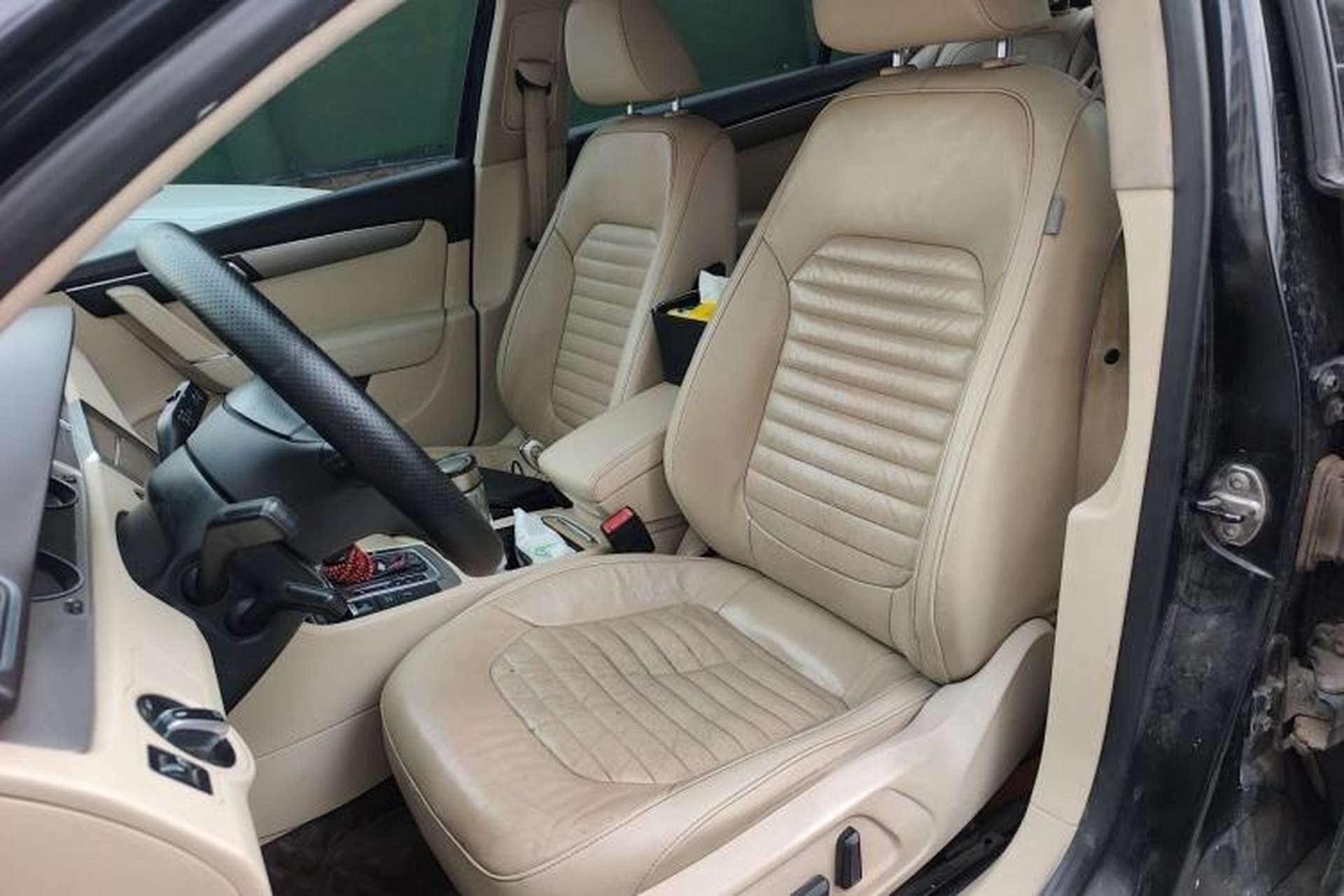 Used Volkswagen Magotan 2012 1.8TSI Luxury Model Left Front Seat