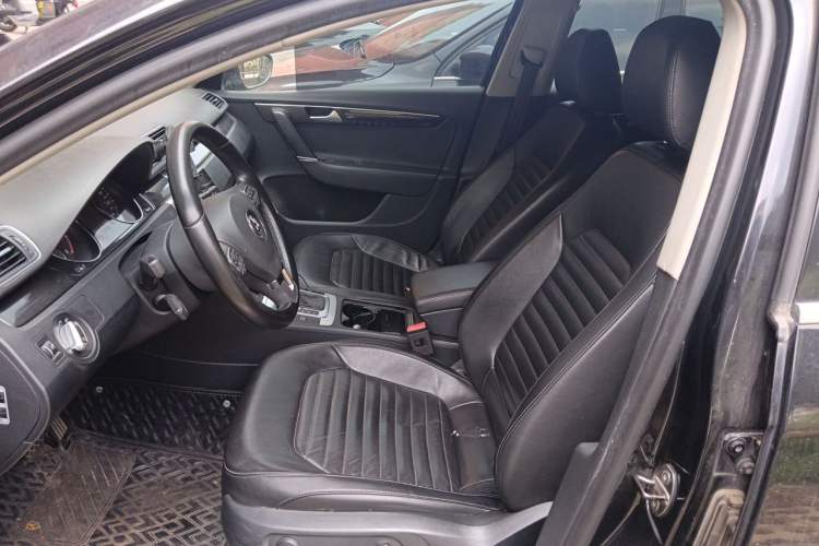 Used Volkswagen Magotan 2012 Revised 1.8TSI Luxury Version Left Front Seat