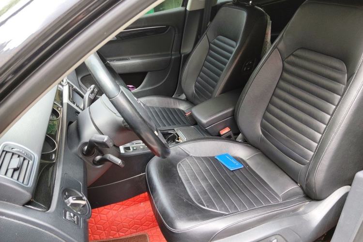 Used Volkswagen Magotan 2012 1.8TSI Luxury Model Left Front Seat