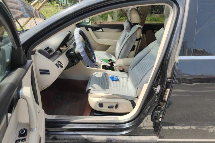 Used Volkswagen Magotan 2012 Revised 1.8TSI Luxury Version Left Front Seat