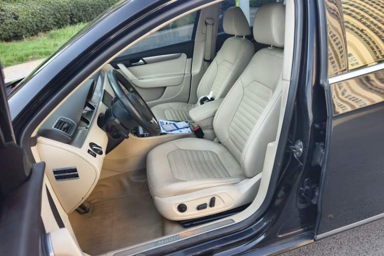 Used Volkswagen Magotan 2012 1.8TSI Luxury Model Left Front Seat