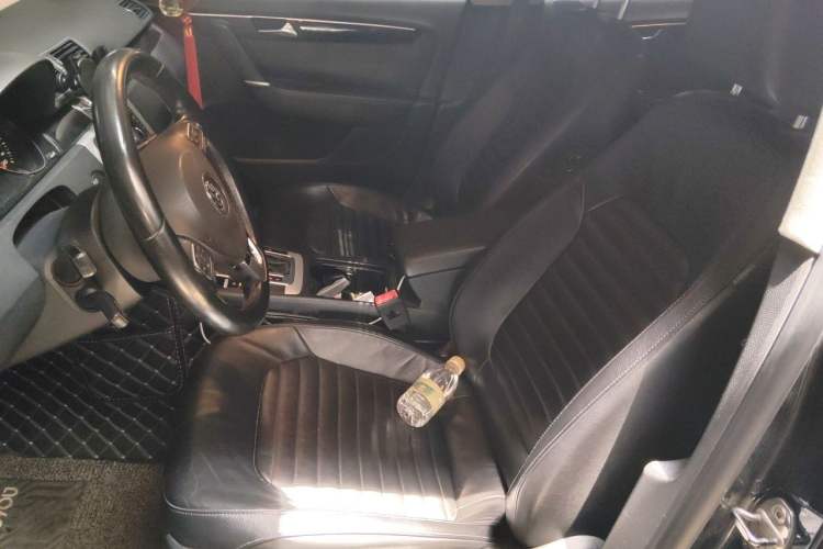 Used Volkswagen Magotan 2012 1.8TSI Luxury Model Left Front Seat
