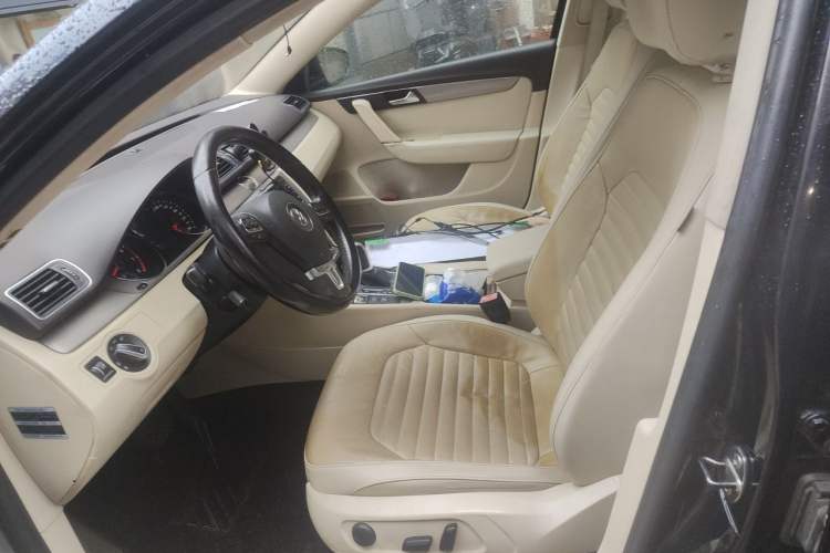Used Volkswagen Magotan 2012 Revised 1.8TSI Luxury Version Left Front Seat
