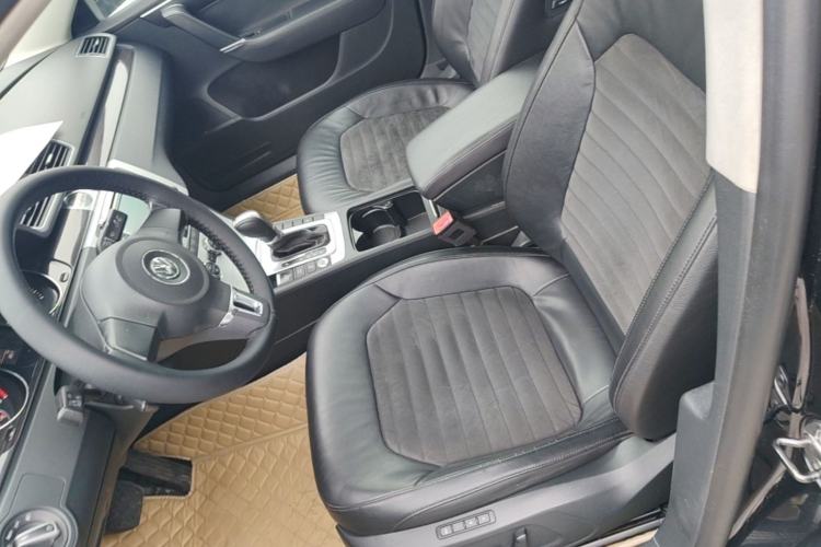 Used Volkswagen Magotan  Left Front Seat