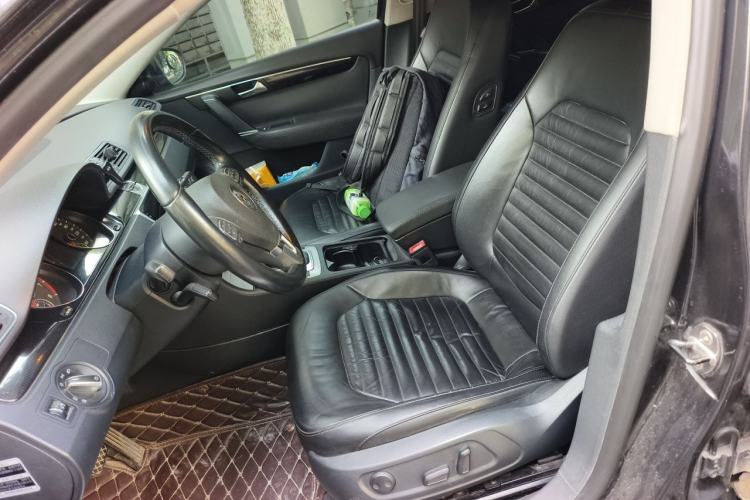 Used Volkswagen Magotan 2012 Revised 1.8TSI Luxury Version Left Front Seat