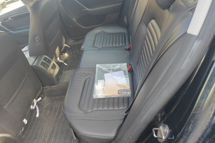 Used Volkswagen Magotan 2012 Revised 1.8TSI Luxury Version Left Rear Seat