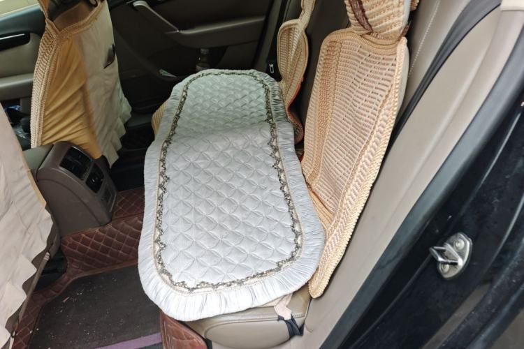 Used Volkswagen Magotan 2012 1.8TSI Prestige Model Left Rear Seat
