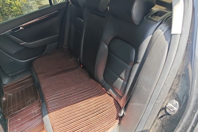 Used Volkswagen Magotan 2012 Revised 1.8TSI Comfort Version Left Rear Seat