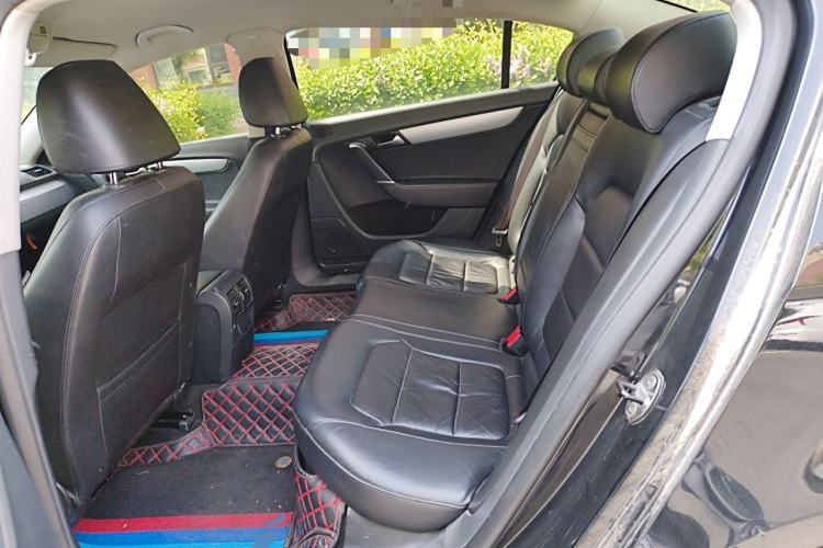 Used Volkswagen Magotan 2012 1.8TSI Comfort Model Left Rear Seat