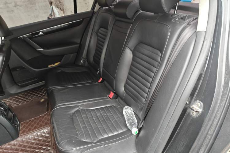 Used Volkswagen Magotan 2012 Revised 1.8TSI Luxury Version Left Rear Seat