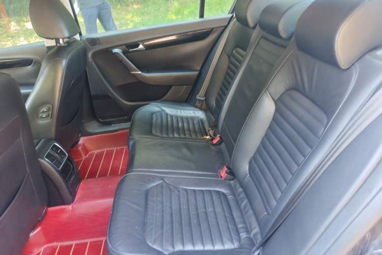 Used Volkswagen Magotan 2012 Revised 1.8TSI Luxury Version Left Rear Seat