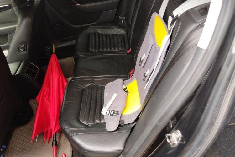 Used Volkswagen Magotan 2012 1.8TSI Luxury Model Left Rear Seat