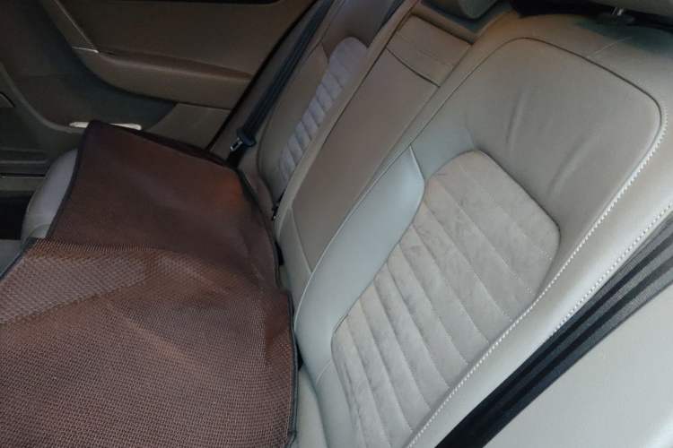 Used Volkswagen Magotan 2012 Facelift 1.8TSI Prestige Model Left Rear Seat