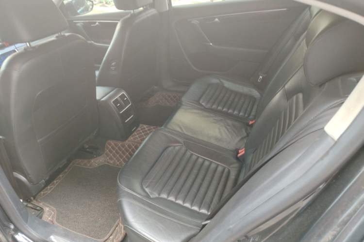 Used Volkswagen Magotan 2012 Revised 1.8TSI Luxury Version Left Rear Seat