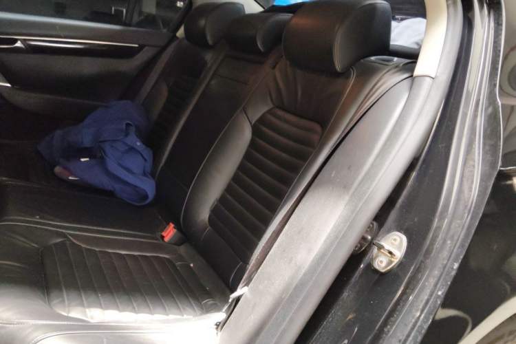 Used Volkswagen Magotan 2012 1.8TSI Luxury Model Left Rear Seat
