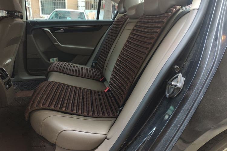 Used Volkswagen Magotan 2012 1.8TSI Prestige Model Left Rear Seat