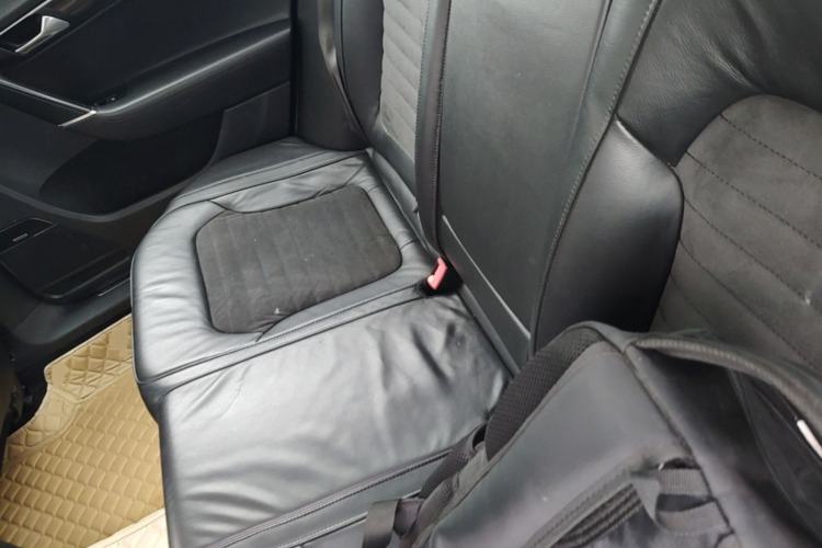 Used Volkswagen Magotan  Left Rear Seat