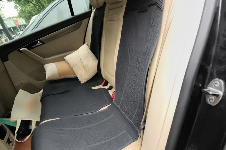 Used Volkswagen Magotan 2012 Revised 1.8TSI Luxury Version Left Rear Seat