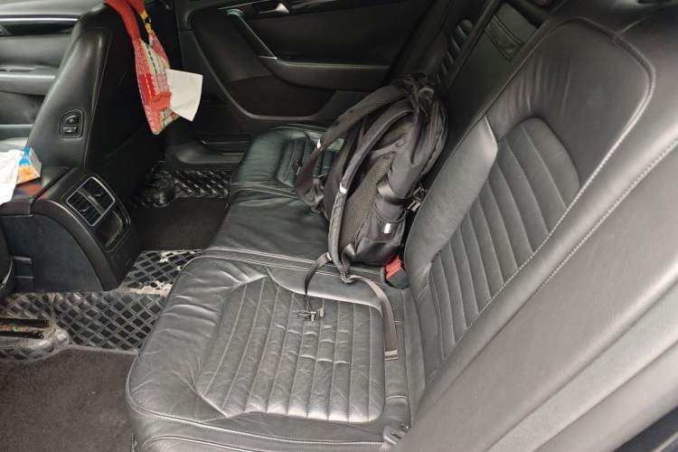 Used Volkswagen Magotan 2012 Revised 1.4 TSI Luxury Version Left Rear Seat