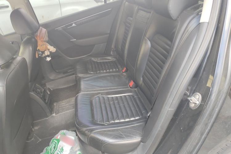 Used Volkswagen Magotan 2012 1.8TSI Luxury Model Left Rear Seat