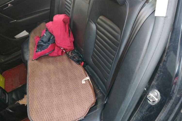 Used Volkswagen Magotan 2012 Revised 1.8TSI Luxury Version Left Rear Seat