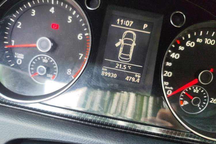 Used Volkswagen Magotan 2012 Revised 1.8TSI Luxury Version Odometer Close Up