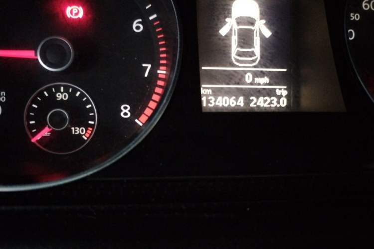Used Volkswagen Magotan 2012 Revised 1.8TSI Luxury Version Odometer Close Up