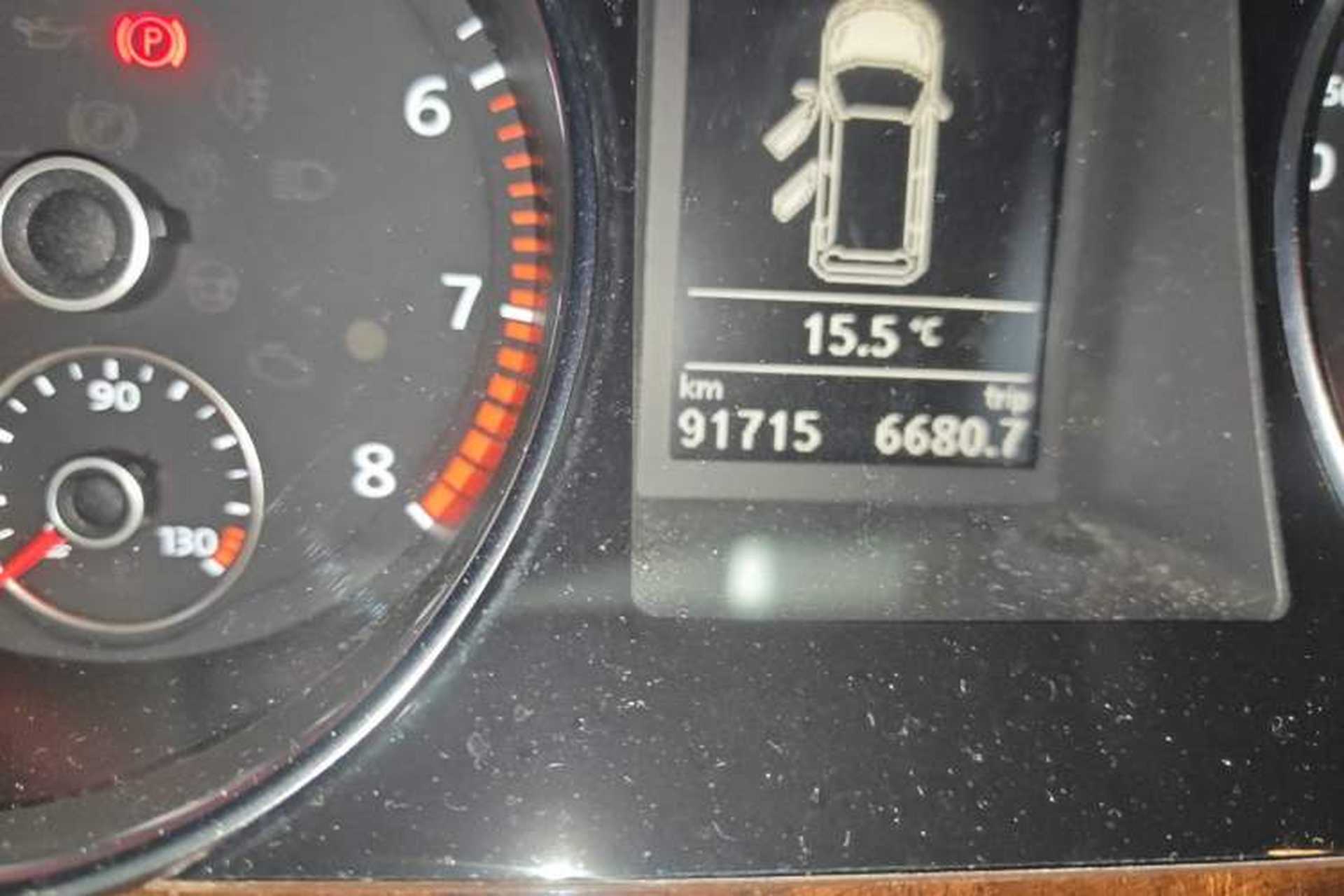 Used Volkswagen Magotan 2012 Travel Edition 2.0 TSI Comfort Version Odometer Close Up