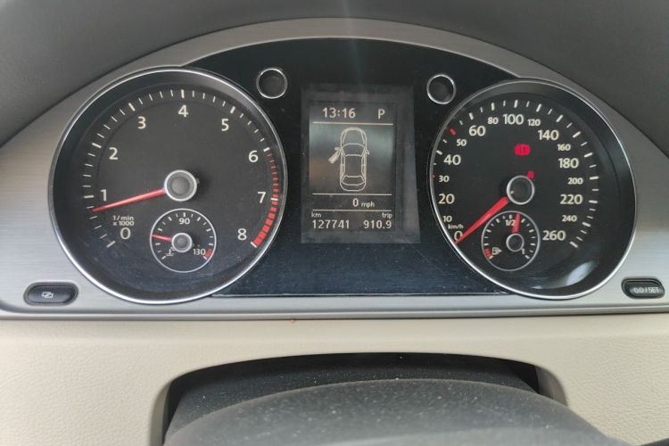 Used Volkswagen Magotan 2012 Revised 1.8TSI Luxury Version Odometer Close Up