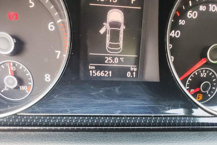 Used Volkswagen Magotan 2012 Revised 1.8TSI Luxury Version Odometer Close Up