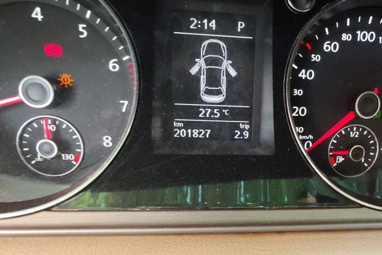 Used Volkswagen Magotan 2012 Revised 1.4 TSI Comfort Version Odometer Close Up