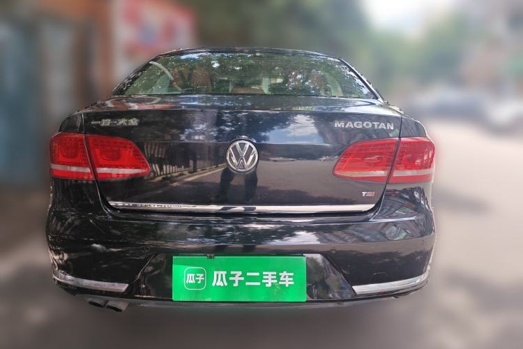 Used Volkswagen Magotan 2012 Revised 1.8TSI Luxury Version Rear